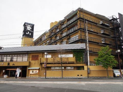 慶山の外観